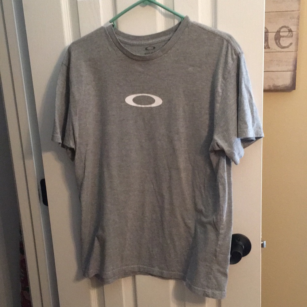 Oakley shirt